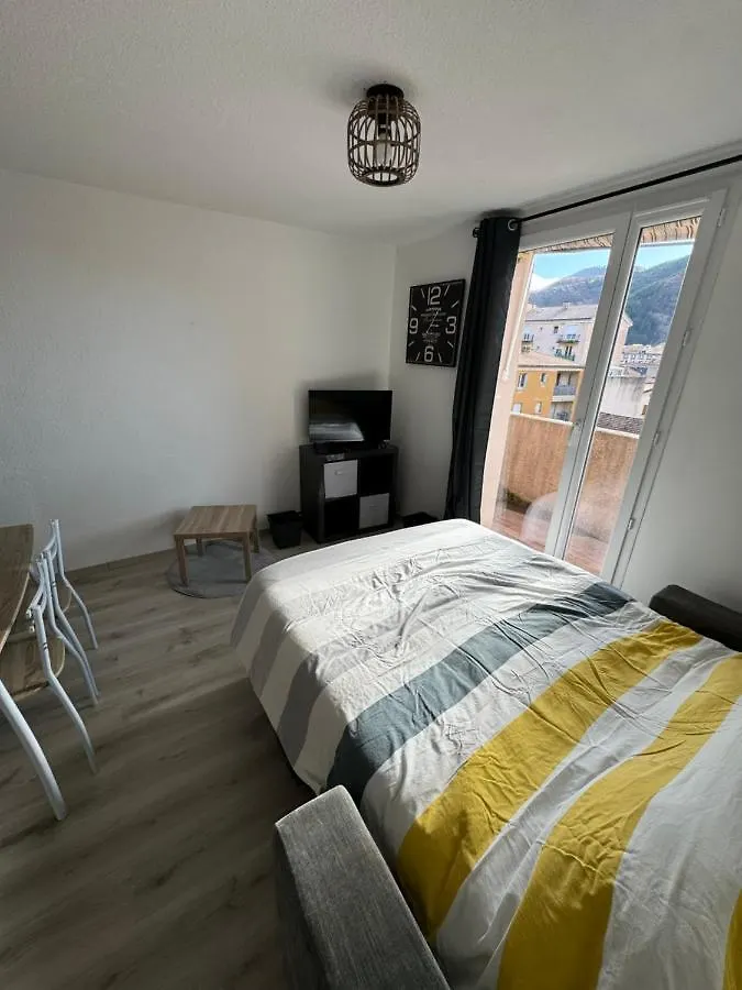 Studio Avec Terrasse Vue Sur Cousson Digne-les-Bains 0*,  France